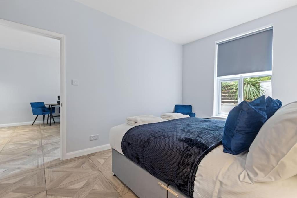 Modern Apartment Off-Road Parking King Bed Suite 1 Nottingham Exterior photo