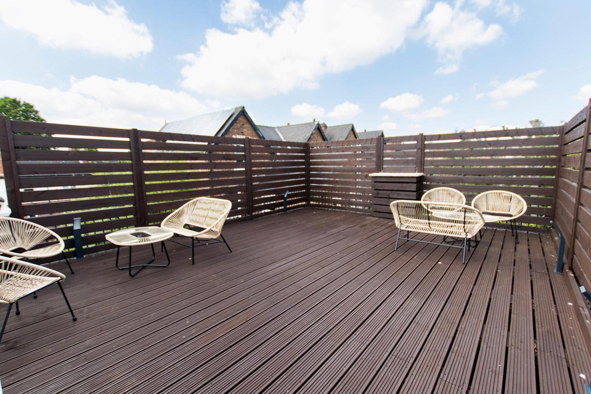 Modern Apartment Off-Road Parking King Bed Suite 1 Nottingham Exterior photo